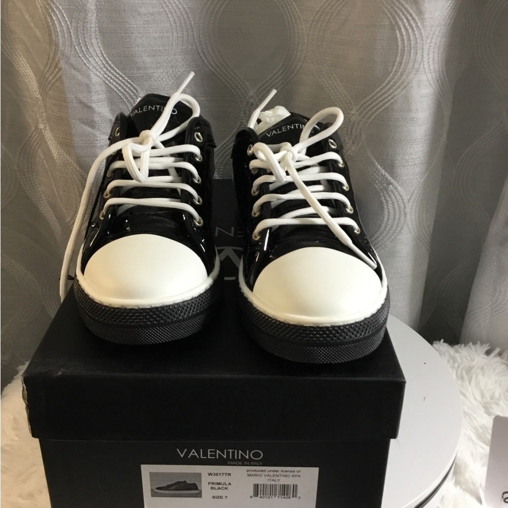 Valentino Black Patent and White Toe Cap Low-Top Sneakers - Picture 1 of 11
